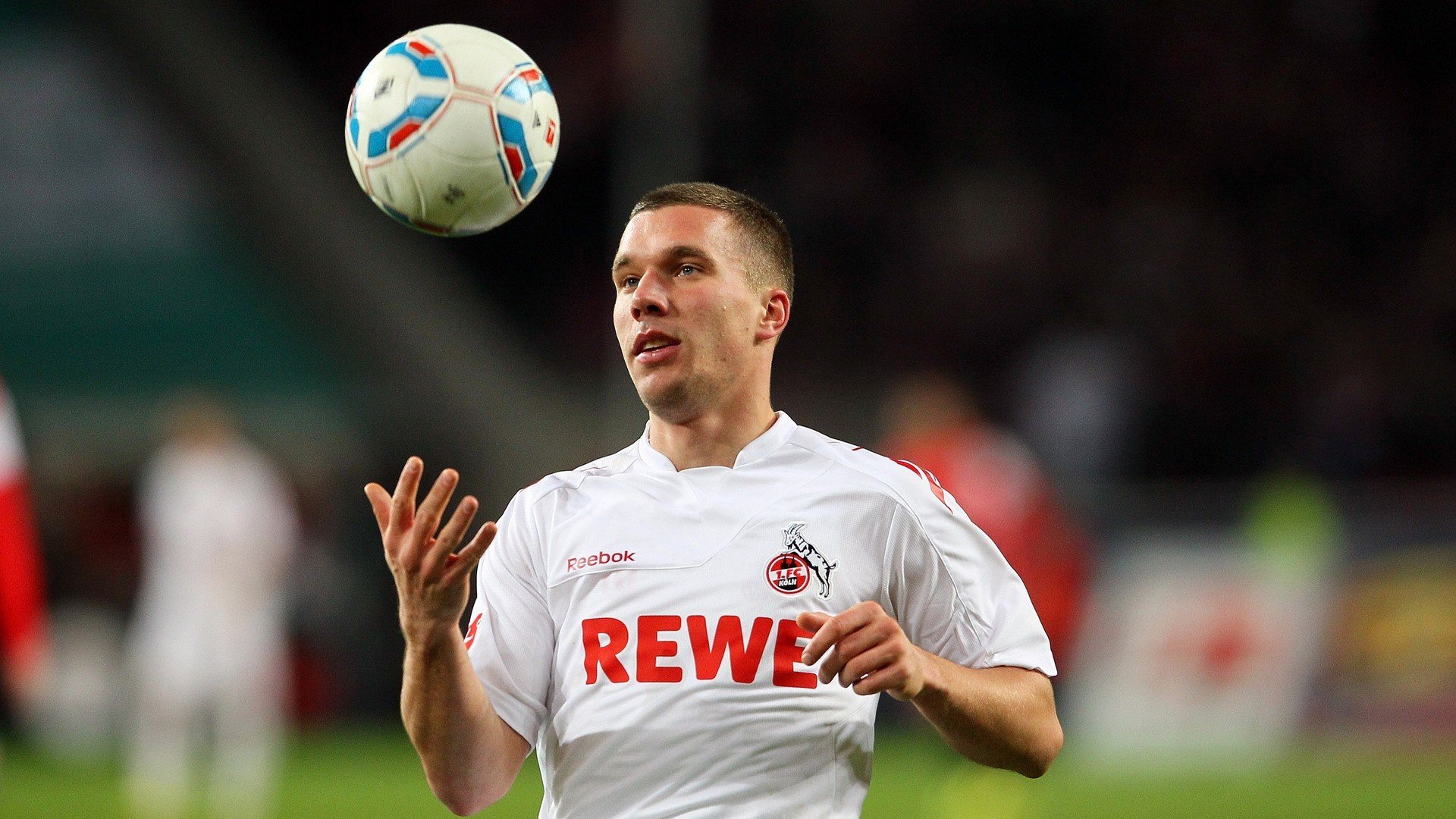 德甲队伍的战术调整技术分析，德甲阵营